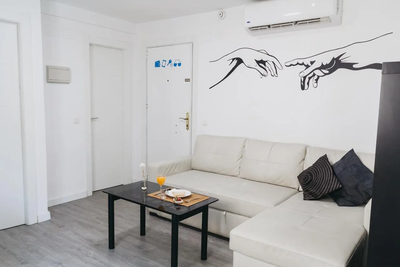 Marqués de Guadiaro 1 Apartamentos Málaga